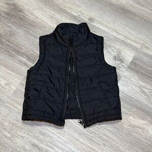 SHEIN 4T black‎ puffer vest unisex
